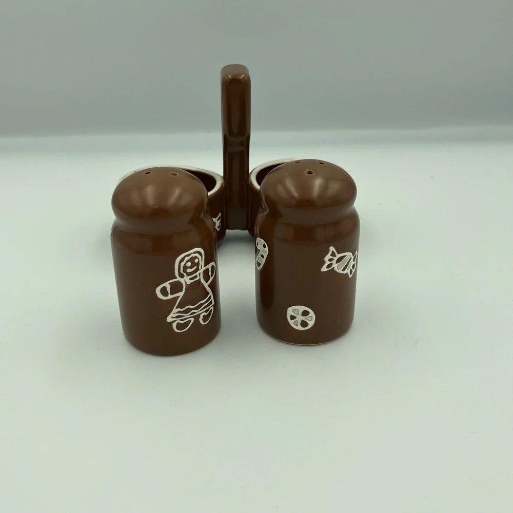 Brown‎ Gingerbread Man Candy Cane Salt Pepper Shakers with Caddy Set